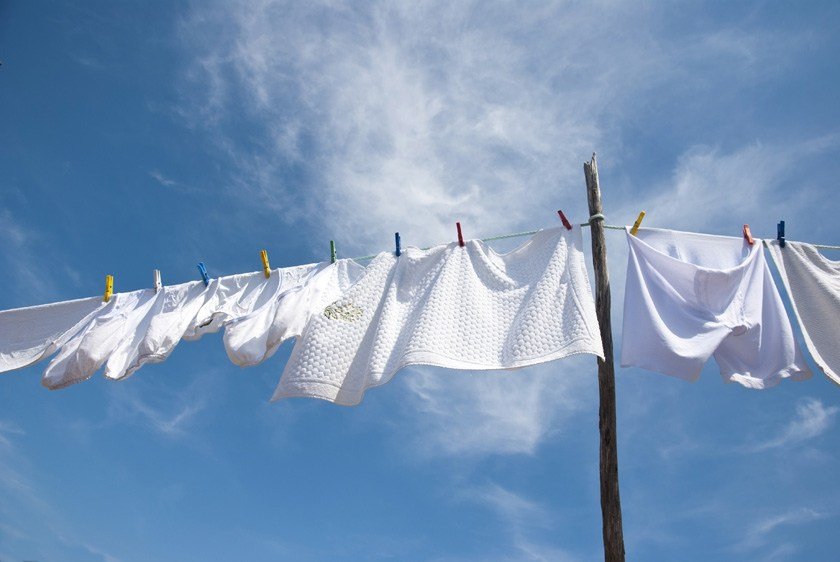 The Benefits of Using a Clothesline To Dry Clothes - Tru Earth